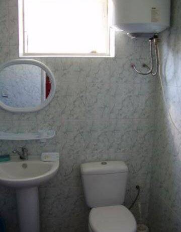 Фото номера Дом с 2 спальнями Гостиница Гостевой Дом Оазис г. Судак 3
