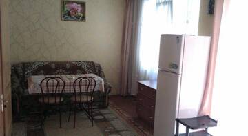Фото номера Дом с 2 спальнями Гостиница Гостевой Дом Оазис г. Судак 17