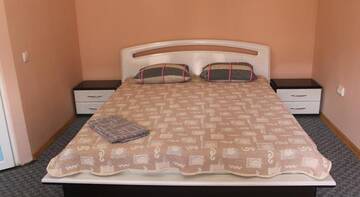 Фото номера Стандартный двухместный номер с 1 кроватью Гостиница Guest House Katrin г. Судак 4
