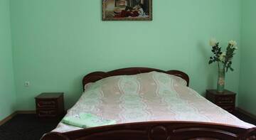 Фото номера Семейный люкс Гостиница Guest House Katrin г. Судак 2
