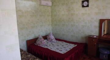 Фото номера Четырехместный номер &quot;Комфорт&quot; Гостевой дом Sad Edema г. Судак 5