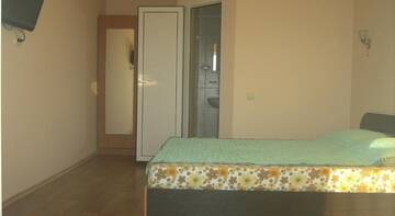 Фото номера Двухместный номер с 1 кроватью с видом на море Гостевой дом Inn Limon г. Судак 4