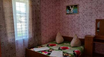 Фото номера Трехместный номер с видом на горы Гостиница Гостевой Дом Магнит г. Судак 6