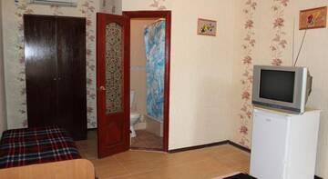 Фото номера Двухместный номер с 2 отдельными кроватями и балконом Гостевой дом Али- Баба г. Судак 9