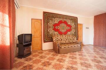 Фото номера Двухкомнатный номер Гостиница Chair Guest house г. Судак 5