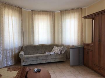 Фото номера Четырехместный номер  Гостиница Guest House Komfort г. Судак 10