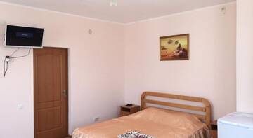 Фото номера Большой двухместный номер Гостиница Guest House Komfort г. Судак 5