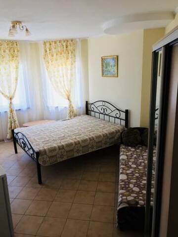 Фото номера Трехместный номер -люкс Гостиница Guest House Komfort г. Судак 9
