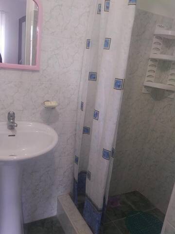 Фото номера Двухместный номер с 1 кроватью Гостиница 1000 Stars Hotel г. Судак 4