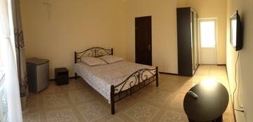 Фото номера Двухместный номер Гостиница Guest House Luxury г. Судак 5