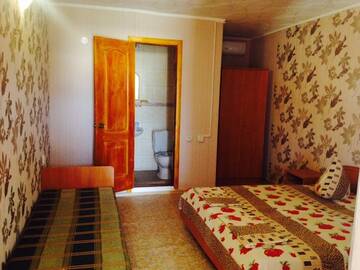 Фото номера Семейный номер Гостиница Guest House Gunesh г. Судак 5
