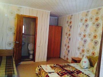 Фото номера Семейный номер Гостиница Guest House Gunesh г. Судак 2